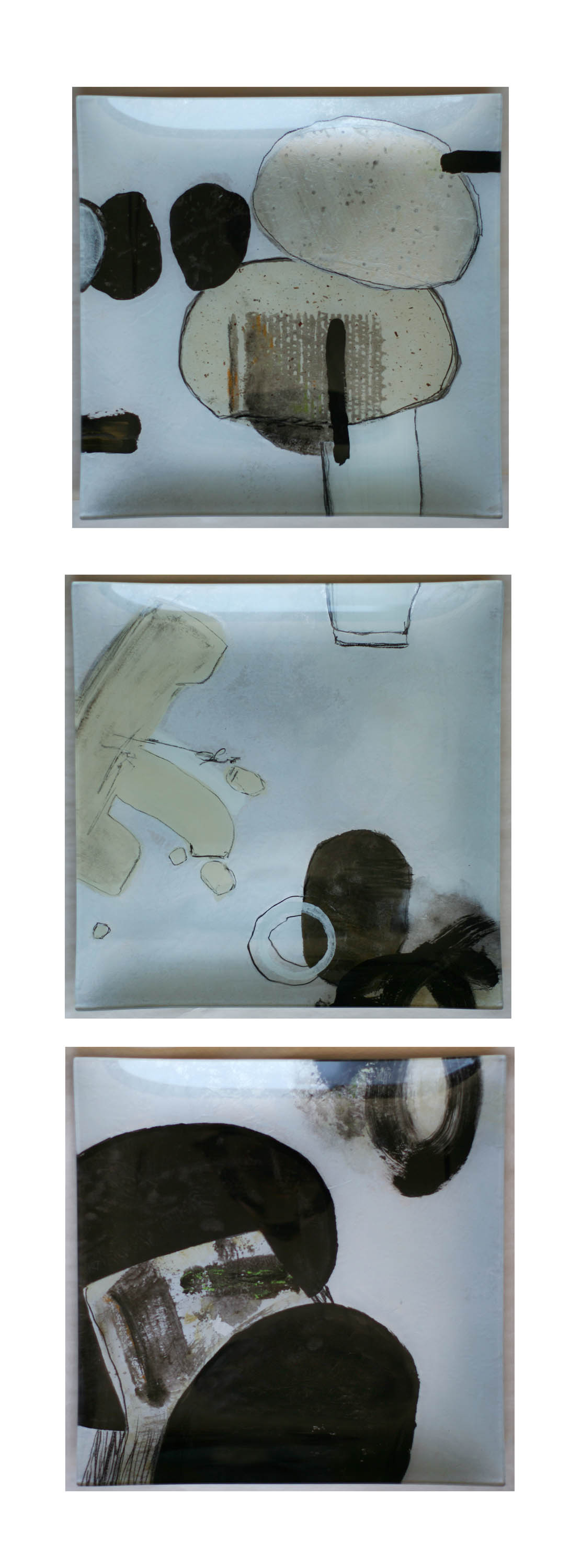 /images/triptychs/circles.jpg
